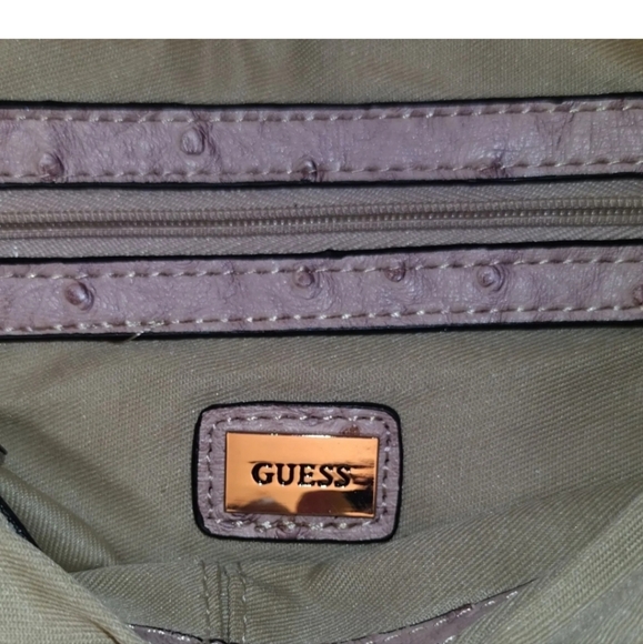 Guess Studded Faux Ostrich Pale Pink Clutch Hand Bag Chain Shoulder Strap Purse - Picture 9 of 11